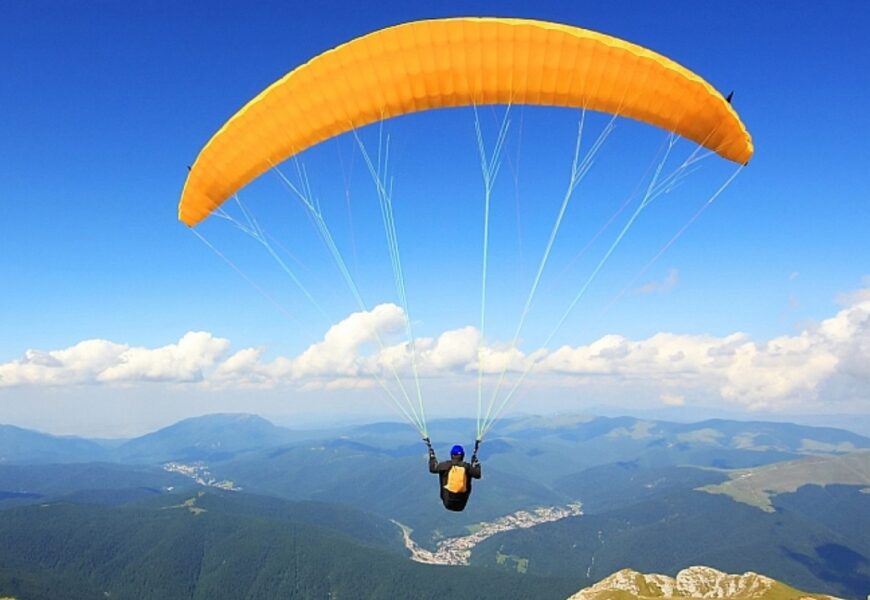 paragliding in kashmir combo