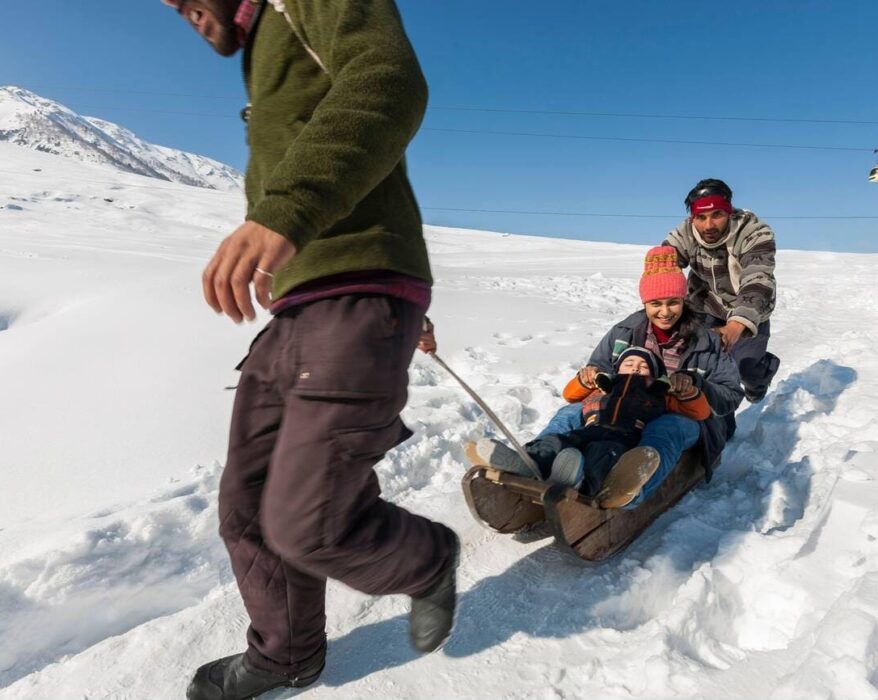 sledging gulmarg