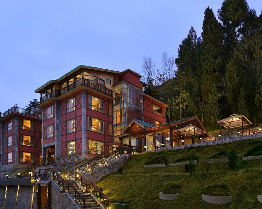 Hotels in Srinagar