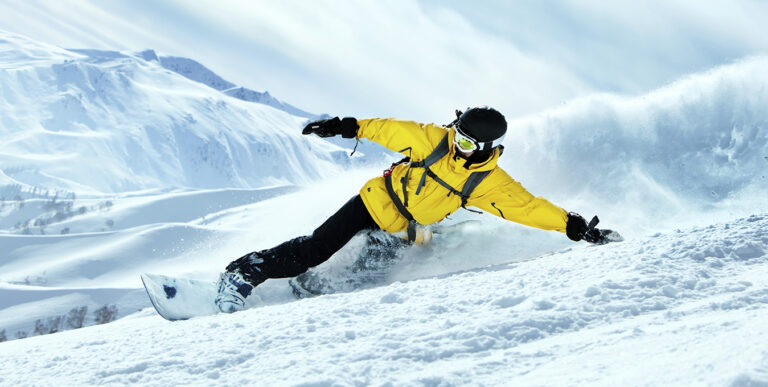Snowboarding in Gulmarg
